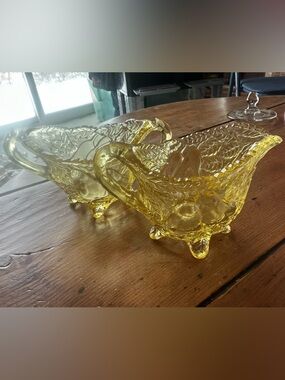 Indiana glass sweet pear pattern cream and sugar bowl